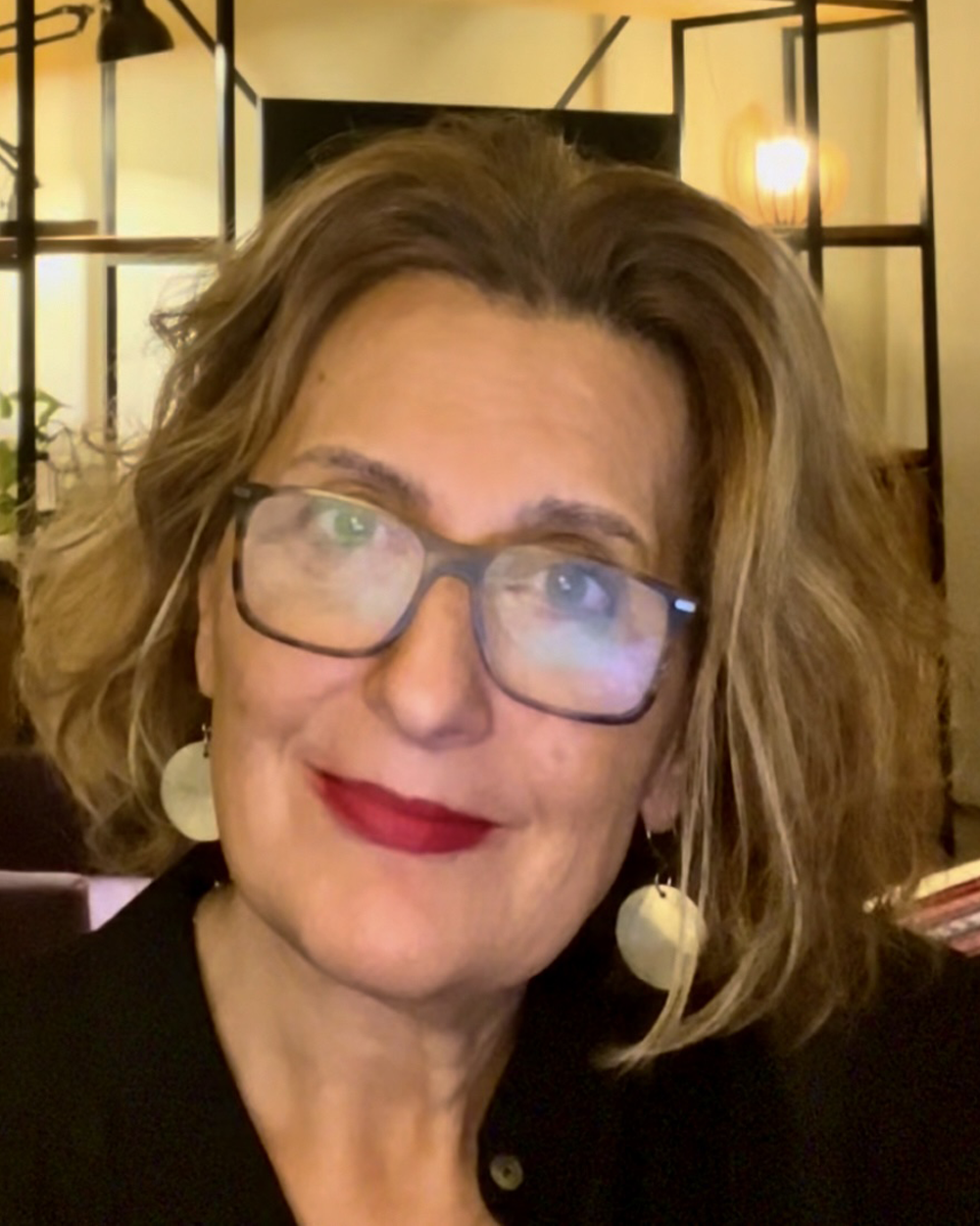 Lic. Silvia Martínez